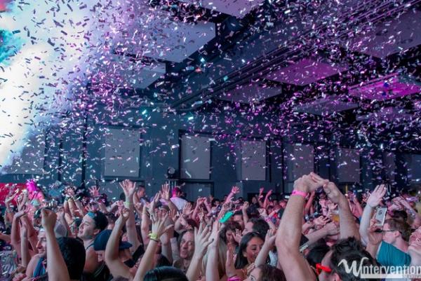 Wintervention San Diego uses CO2 Special Effects Jets and Cryo Guns to cool and entertain the crowd